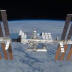 astronauts return to earth